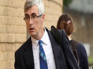 KANSER HASTASI ÇOCUKLARA TACİZDE BULUNAN DOKTORA 22 YIL HAPİS