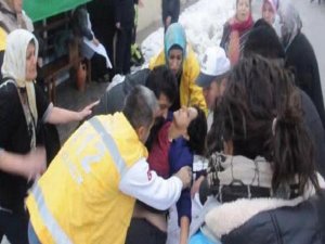 CENAZE YIKARKEN ZEHİRLENDİLER