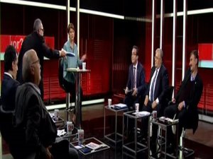 CANLI YAYINDA SERT TARTIŞMA