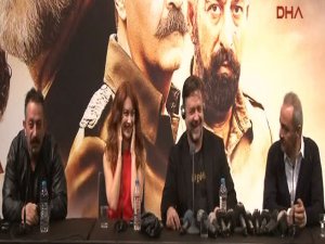 CEM YILMAZ, YILMAZ ERDOĞAN VE OLGA KURYLENKO FİLMİ BÖYLE TANITILDI
