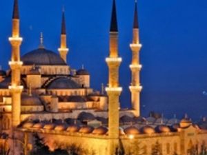 Türkiye'deki camilerle ilgili flaş iddia