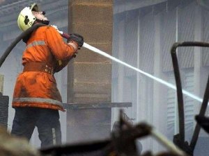 İSVİÇRE'DE İSLAM MERKEZİNE SALDIRI