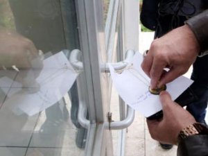 EGEMEN BAĞIŞ'IN GÖKLERE ÇIKARDIĞI HAMLEDER KURS MERKEZLERİ ZORLA KAPATILDI