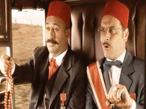 CEM YILMAZ'DAN OSMANLICA TWEET