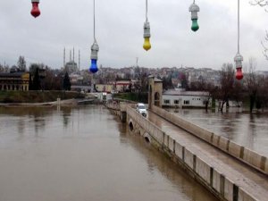 BULGARİSTAN'DAN GELEN TELEFON EDİRNEYİ KARIŞTIRDI