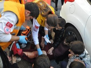 13 YAŞINDAKİ ÖĞRENCİ, ARKADAŞINI BIÇAKLADI