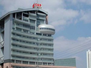 CHP'DE ADAY YARIŞINDA FLAŞ GELİŞME