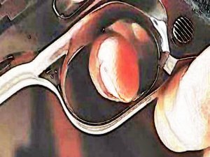 KAVGA EDENLERE MÜDAHALE EDEN POLİS BİR KİŞİYİ VURDU