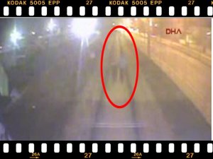 ÜNİVERSİTELİ GENÇLERİN FECİ ÖLÜMÜ KAMERADA