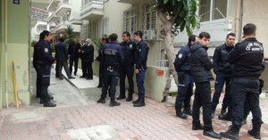 BİR POLİS DAHA NOT BIRAKIP İNTİHAR ETTİ