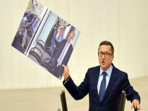 LÜTFÜ TÜRKKAN SORDU BAKAN FİKRİ IŞIK BÖYLE KAÇTI