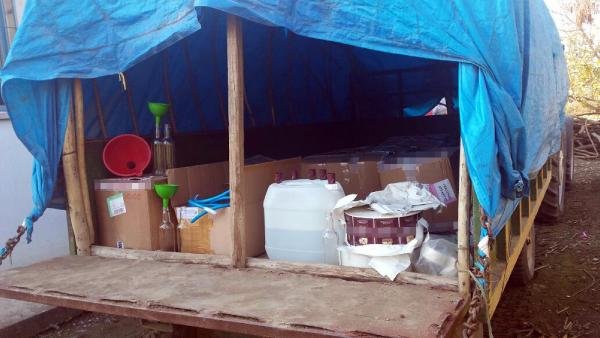 BÖYLE KAÇAK İÇKİ İMALATHANESİ GÖRMEDİNİZ