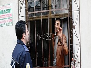 "BEN MEHDİYİM" DİYEREK ATEŞ ETTİ 3 POLİS YARALI