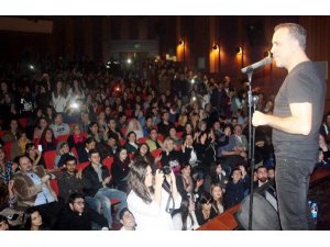 HALUK LEVENT BAKIN NE KARŞILIĞI KONSER VERDİ