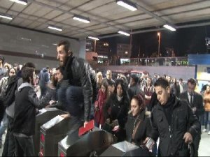 VATANDAŞ HER YERDE EYLEME BAŞLADI