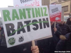 İSTANBUL'DA 10 BİNLER YÜRÜDÜ TÜRK MEDYASI KORKUSUNDAN GÖRMEDİ