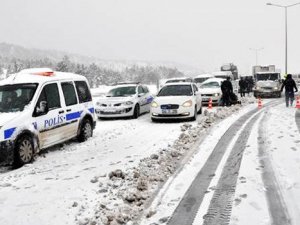 YENİ TÜRKİYE YOLDA KALDI