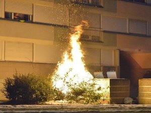 FRANSA'DA TÜRK AİLENİN EVİNDE YANGIN ÇIKTI