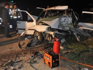 İzmir'de Aşırı Hız 3 Cana Mal Oldu