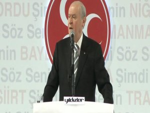 BAHÇELİ'DEN HIRSIZLIK GÖNDERMELİ YENİ YIL MESAJI