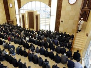 'İKTİDARI ELEŞTİREN TWEET ATMAYIN'