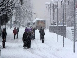 İSTANBUL VE ÇOK SAYIDA İL'DE KAR TATİLİ AÇIKLAMASI