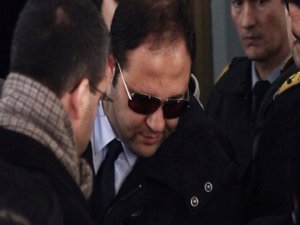 BAKAN OĞLUNUN DUDAK UÇUKLATAN KİRA GELİRİ