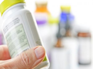 ECZACILARDAN 'BİTKİSEL ŞİFA' UYARISI