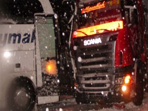 SEYDİŞEHİR-ANTALYA YOLU ULAŞIMA KAPATILDI