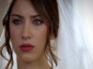 HAZAL KAYA'YA HACKER ŞOKU