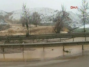 SEL BASTI TEM KAPANDI