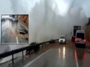 DEV DALGALAR ANTALYA'DA YOLU BÖYLE PARÇALADI