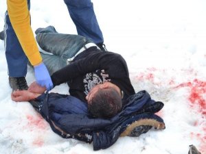 KIZINI KAÇIRAN GENCİ BEYZBOL SOPASIYLA ÖLDÜRESİYE DÖVDÜ