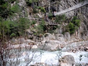 ANTALYA'DA ARANAN 3 YABANCI ÖĞRENCİ OLAYINDA FLAŞ GELİŞME