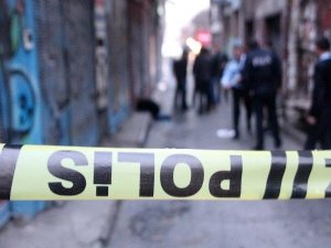 İSTANBUL'DA BİR POLİS MEMURU ÖLDÜRÜLDÜ