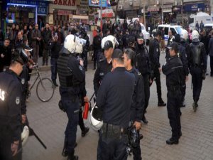DİYARBAKIR'DA GERGİN GÜN