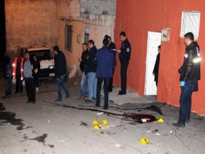 BORÇ ALACAK DEHŞETİ 1 ÖLÜ 1 AĞIR YARALI