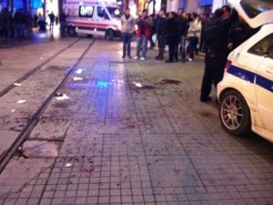 İstiklal Caddesi Kan Gölüne Döndü