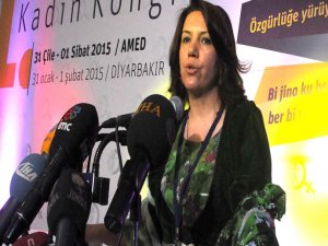 DÜNYADA HİÇ BİR ERKEK ÖCALAN KADAR KADINI PEŞİNDEN KOŞTURAMADI