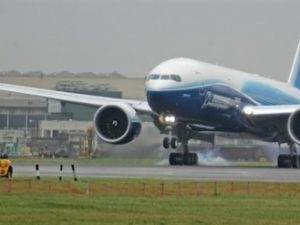 Antalya uçağı Moskova'ya acil iniş yaptı!