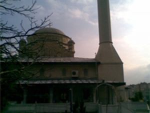 AKP'li belediye dört camiyi sattı