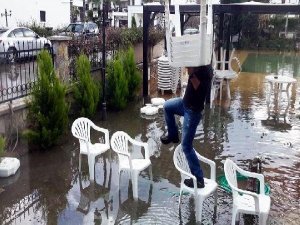 BODRUM'DA LÜKS VİLLALARI SEL BASTI