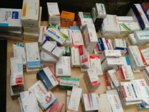 BASILAN ECZANEDE 952 KUTU KANSER İLACI YAKALANDI