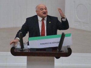 CHP MİLLETVEKİLİNDEN SES GETİREN PROTESTO