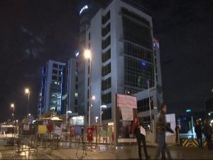 BANK ASYA GENEL MÜDÜRLÜĞÜ ÖNÜNDE POLİS ÖNLEMİ