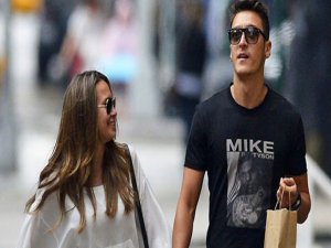 MESUT ÖZİL'İ HAVALARA UÇURAN GELİŞME