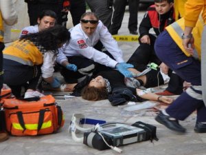 İZMİR'DE ESKİ KOCA DEHŞETİ