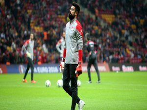 VOLKAN DEMİREL'E KÜFÜRE AĞIR CEZA