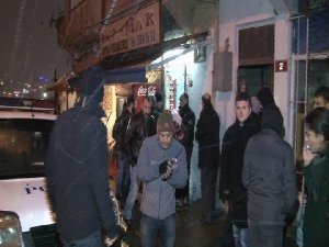 SOYGUNCULAR DİRENEN MARKET SAHİBİNİ VURDU