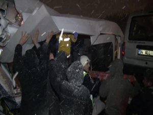 TEM'DE FECİ KAZA 1 ÖLÜ 3 YARALI